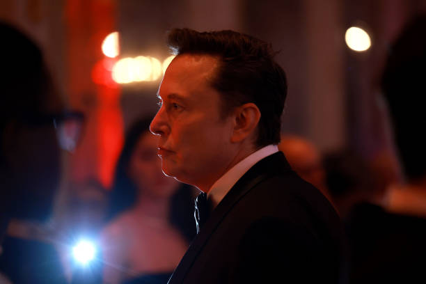 Elon Musk: First Person to Surpass $400 Billion Net Worth